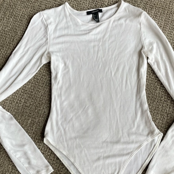 Forever 21 BODYSUIT Ribbed LONG SLEEVE Size Small - Picture 3 of 5